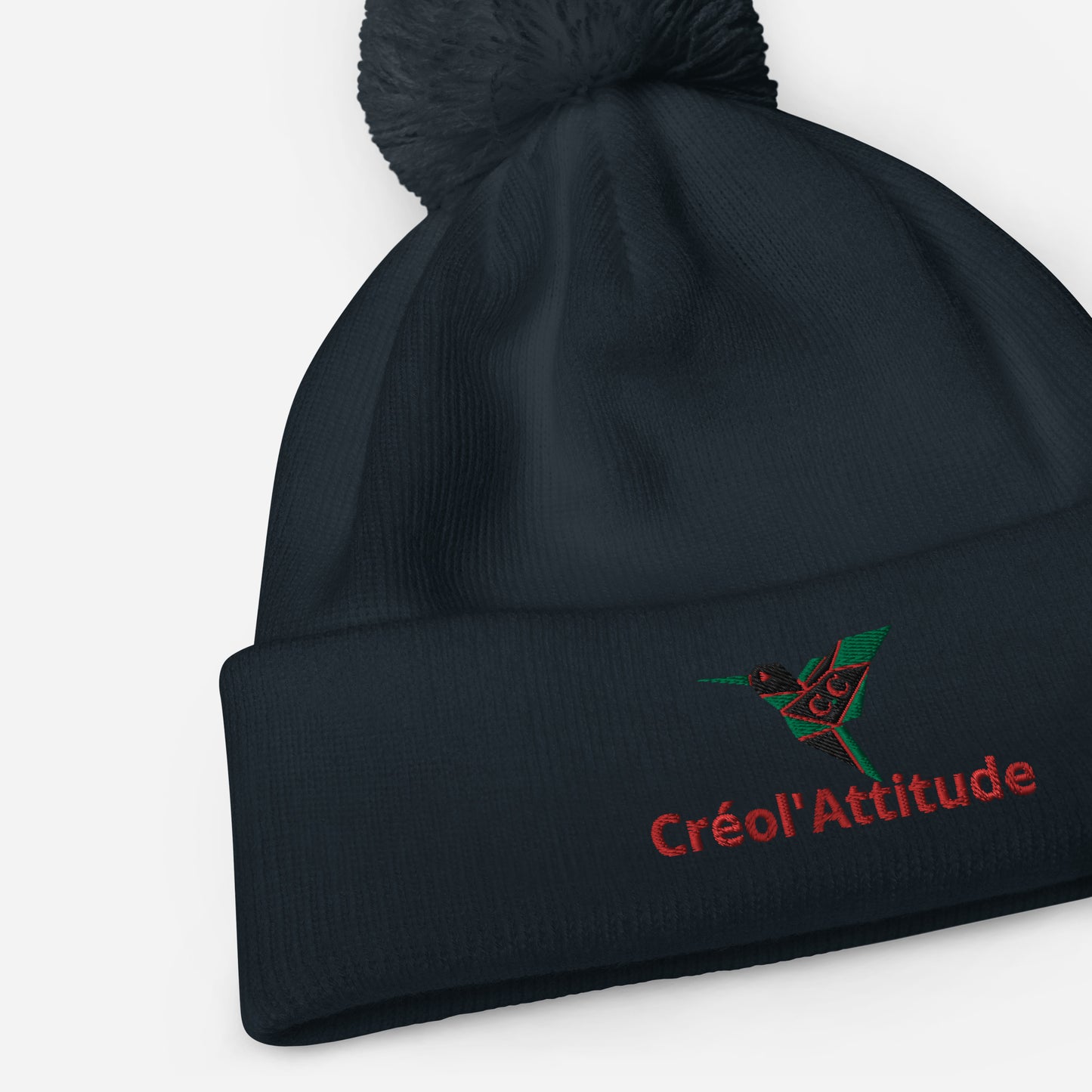 Bonnet brodé à pompon Madadasteal Créol'Attitude
