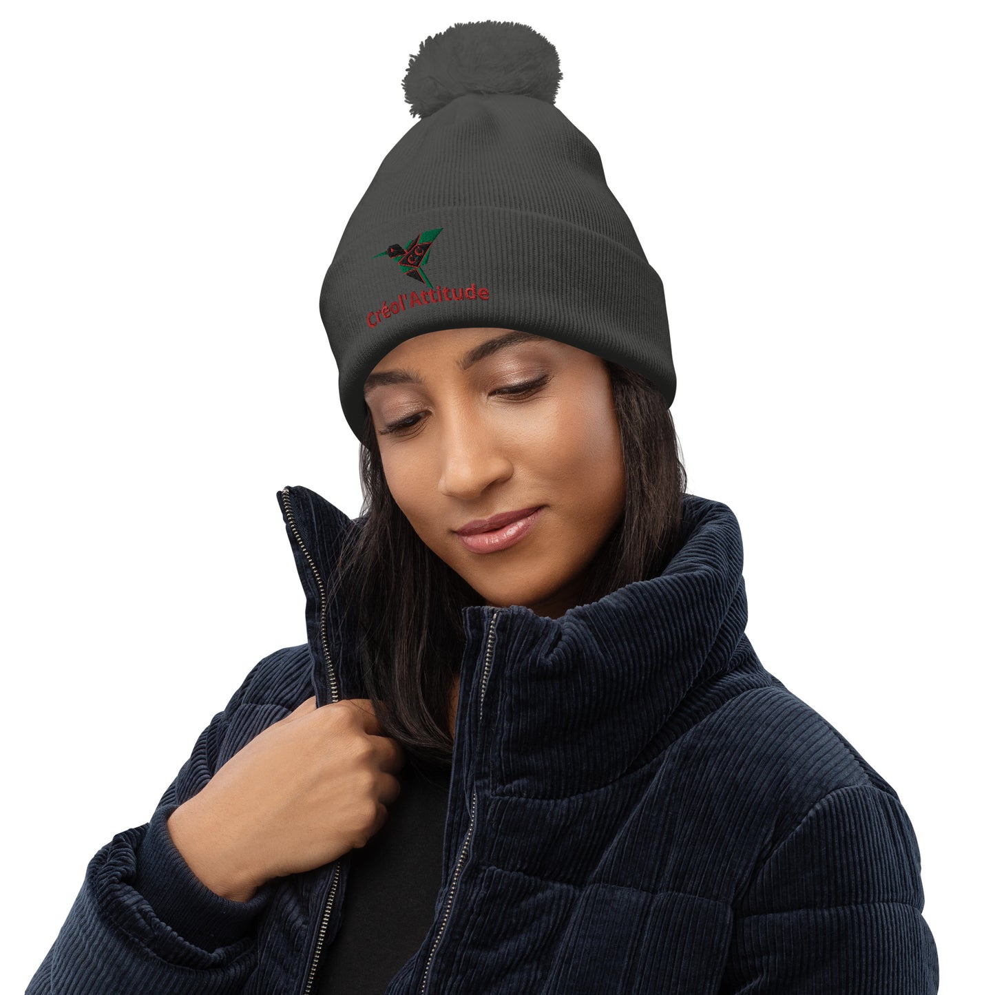 Bonnet brodé à pompon Madadasteal Créol'Attitude
