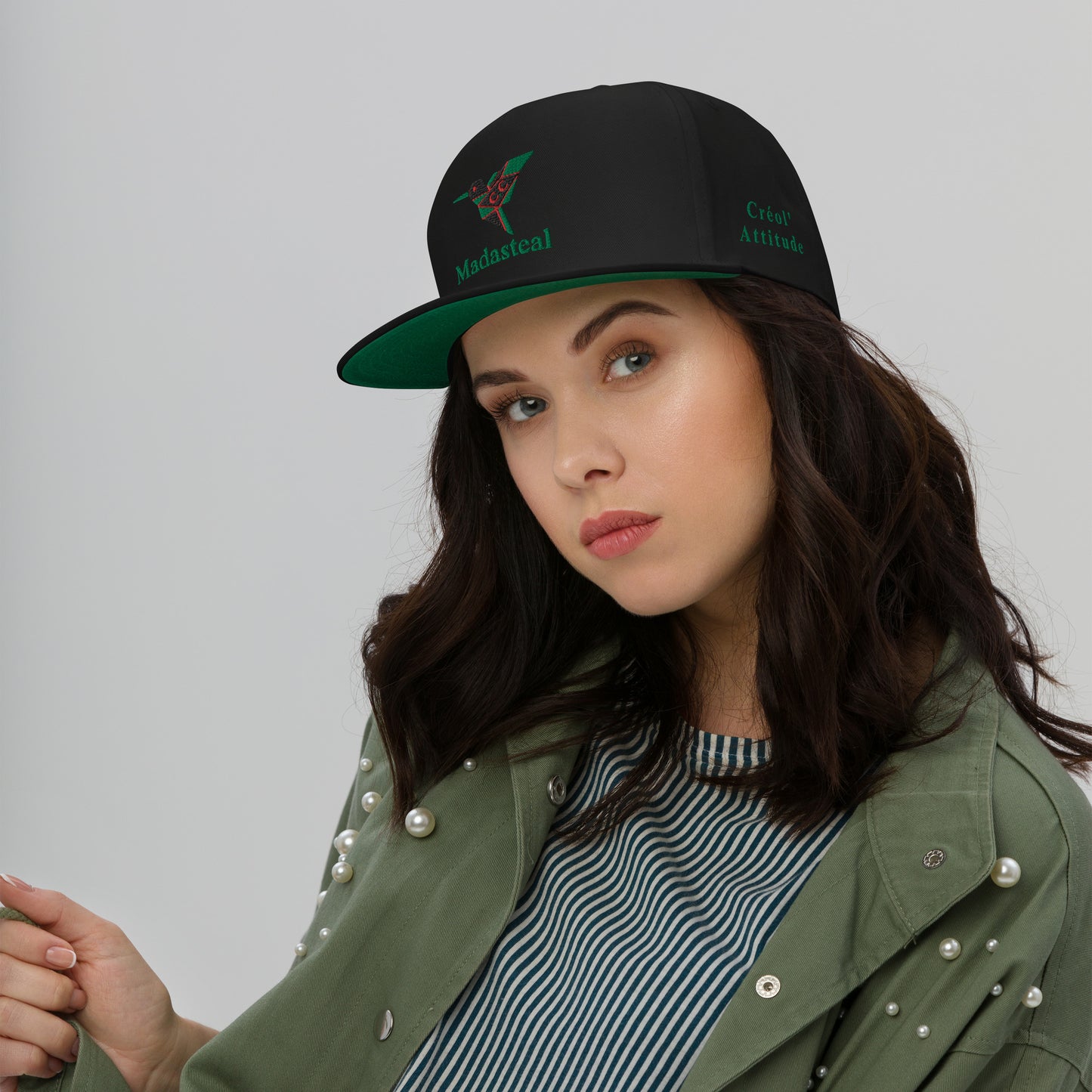 Casquette brodée Snapback Madadasteal